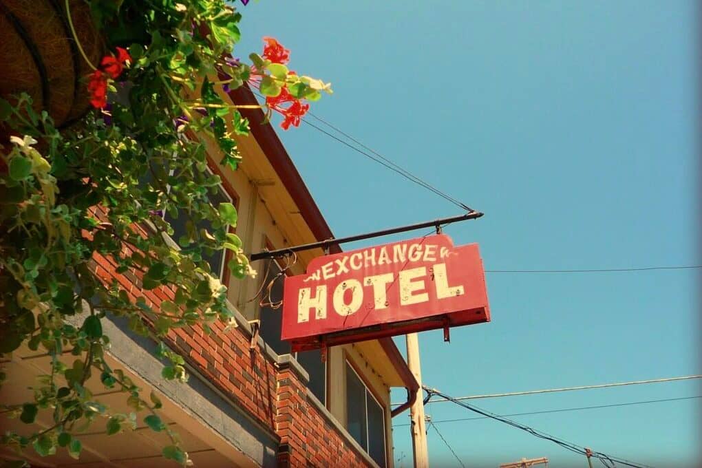 photo of hotel sign