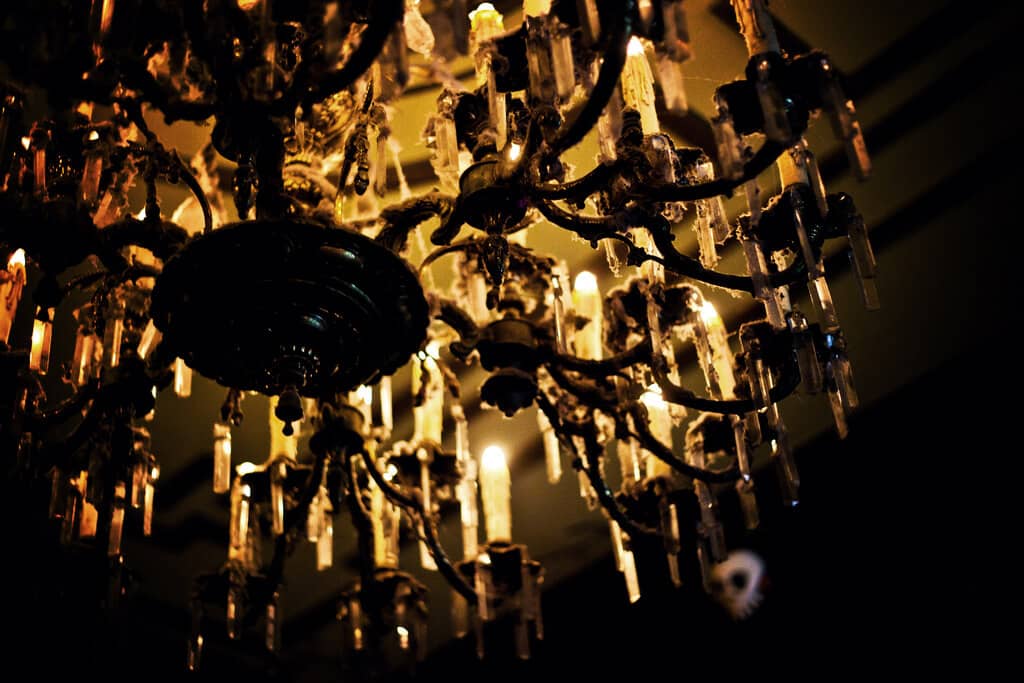photo of chandelier