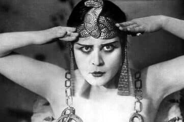 photo of American actress Theda Bara as Cleopatra, 1917